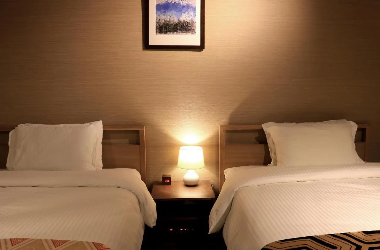 Hotel Traveling Bridge Nijojo 京都市